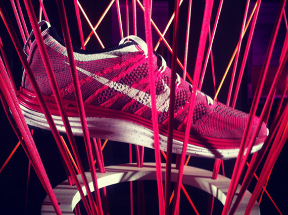 Nike Wmns Lunar Flyknit Pink White Preview 1