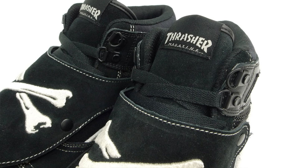 Sbtg Kicks Lab Thrasher Buchanan Dog 12