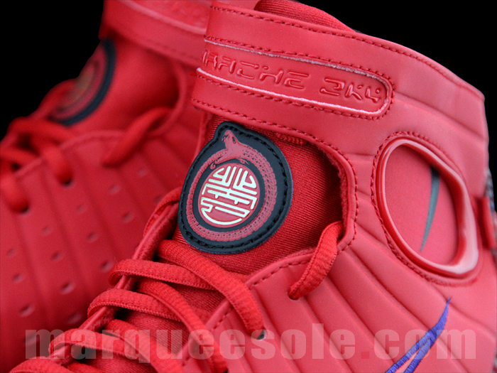 Year Of The Snake Nike Zoom Huarache 2k4 02