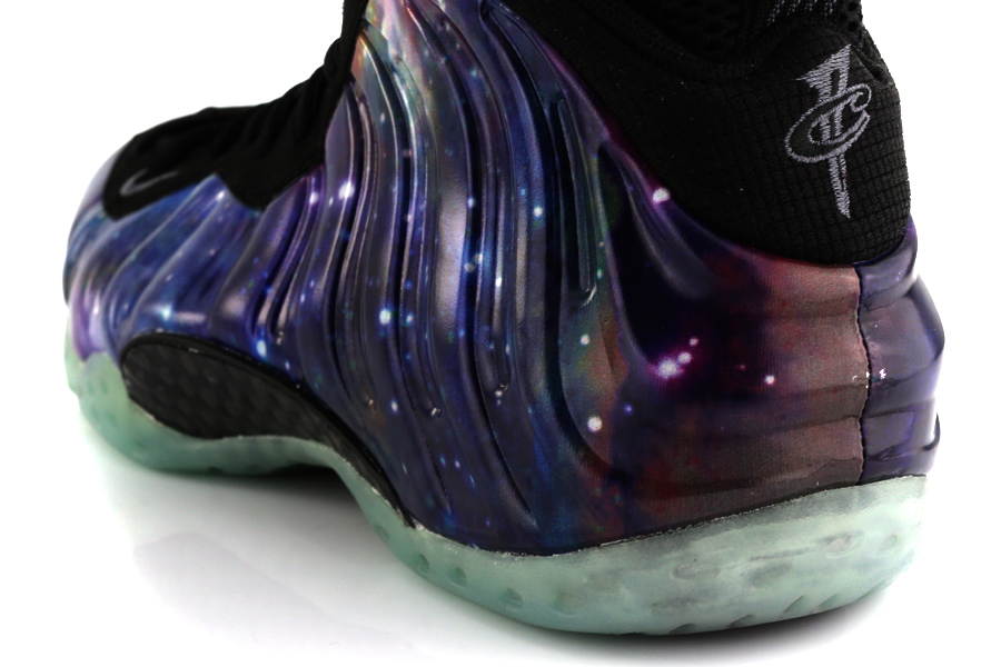 02 Galaxy Foamposite 03