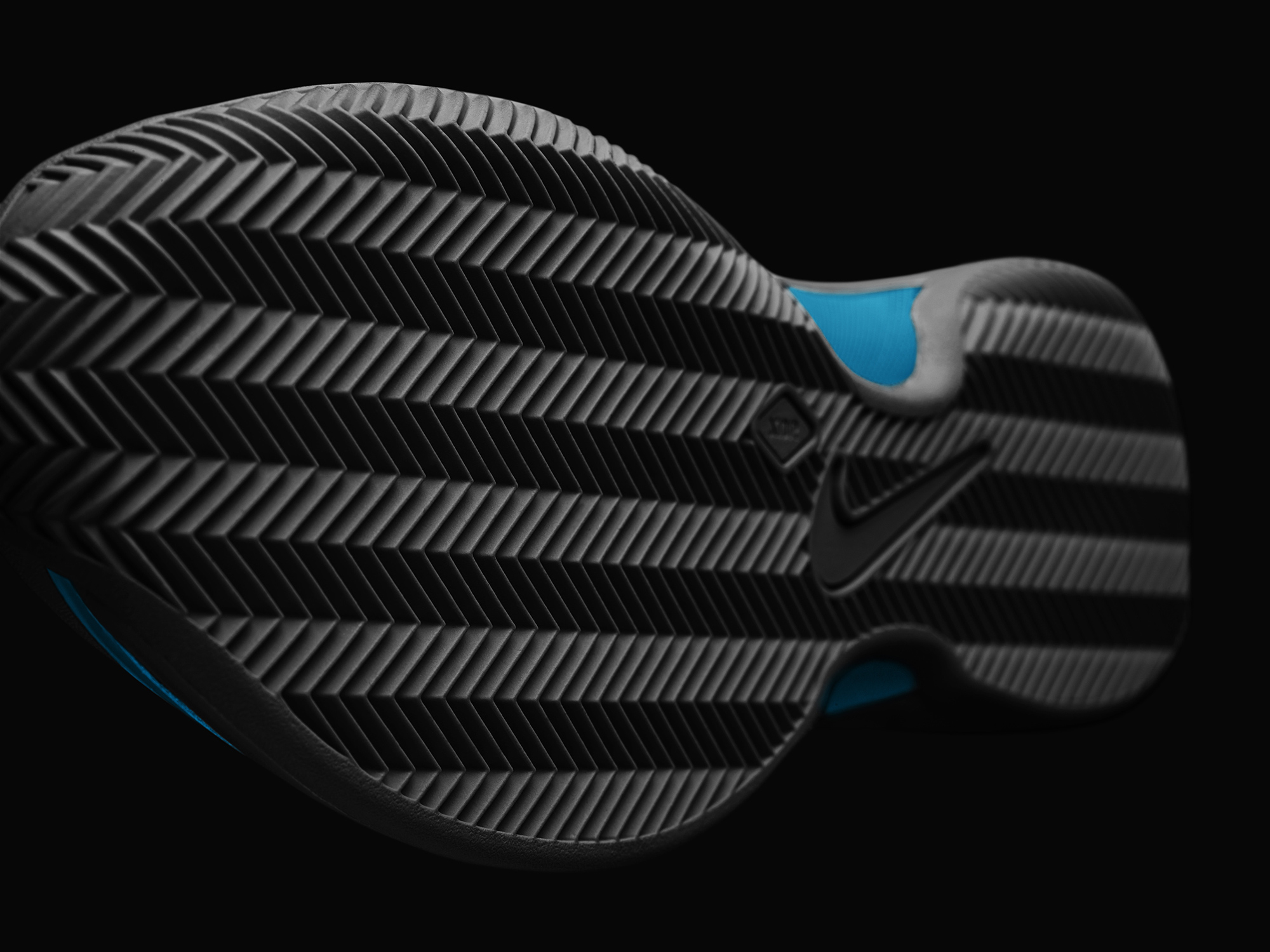 Sp13 Tn Nikeid Vapor9 Detail 1 16250
