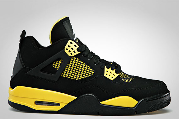 Air Jordan 4 Thunder Official Images 2