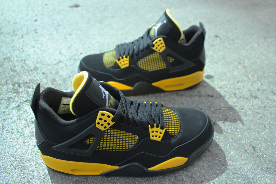 air-jordan-iv-thunder-arriving-at-retailers-2 Air Jordan Iv Thunder Arriving At Retailers 2