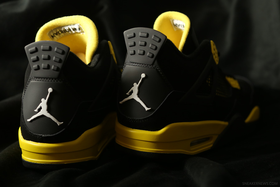 Air Jordan Iv Thunder Beauty Shots 6