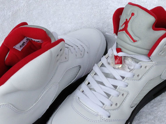 Air Jordan V Retro - White - Fire Red - Black