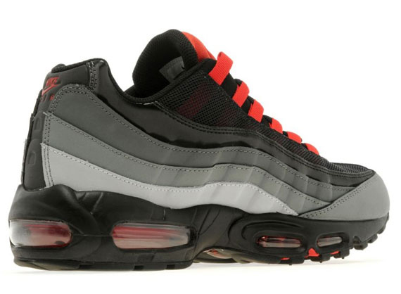 air-max-95-grey-univ-red-4 Air Max 95 Grey Univ Red 4