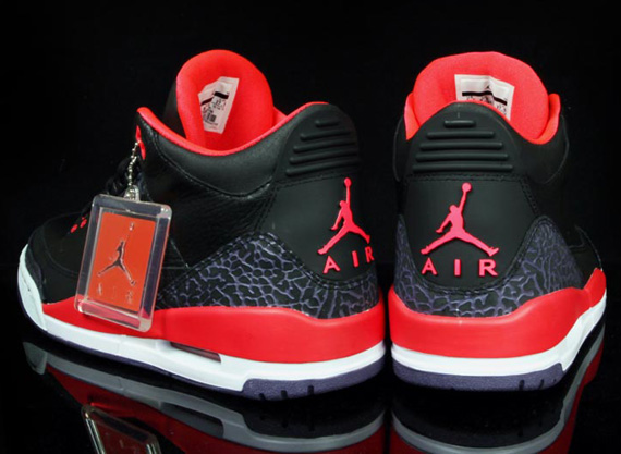 Crimson Jordan 3 9