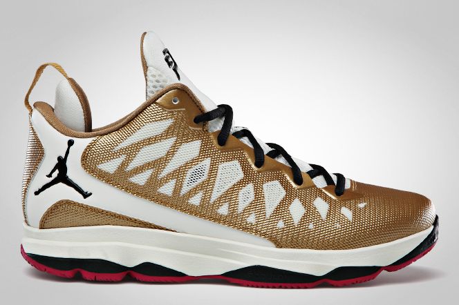 Jordan Cp3 Vi Metallic Gold 03
