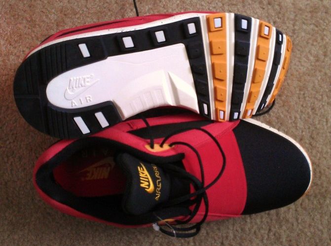 Nike Air Current University Red Sample 06