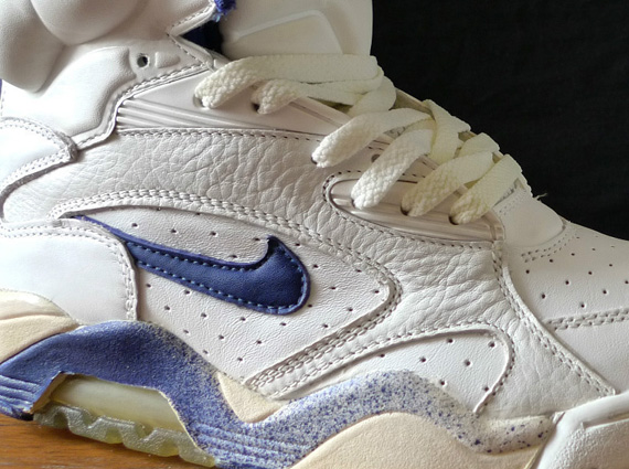 Nike Air Force 180 High Pump David Robinson White Night Sky Goldenrod