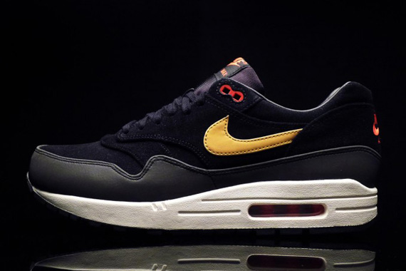 Nike Air Max 1 Black Gold Red 1