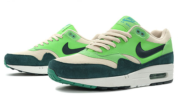 Nike Air Max 1 Essential Atomic Teal 3