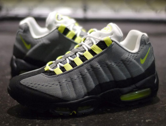 Nike Air Max 95 Em Og Neon 7