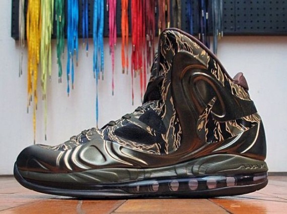 Nike Hyperposite “Tiger Camo” – Release Reminder