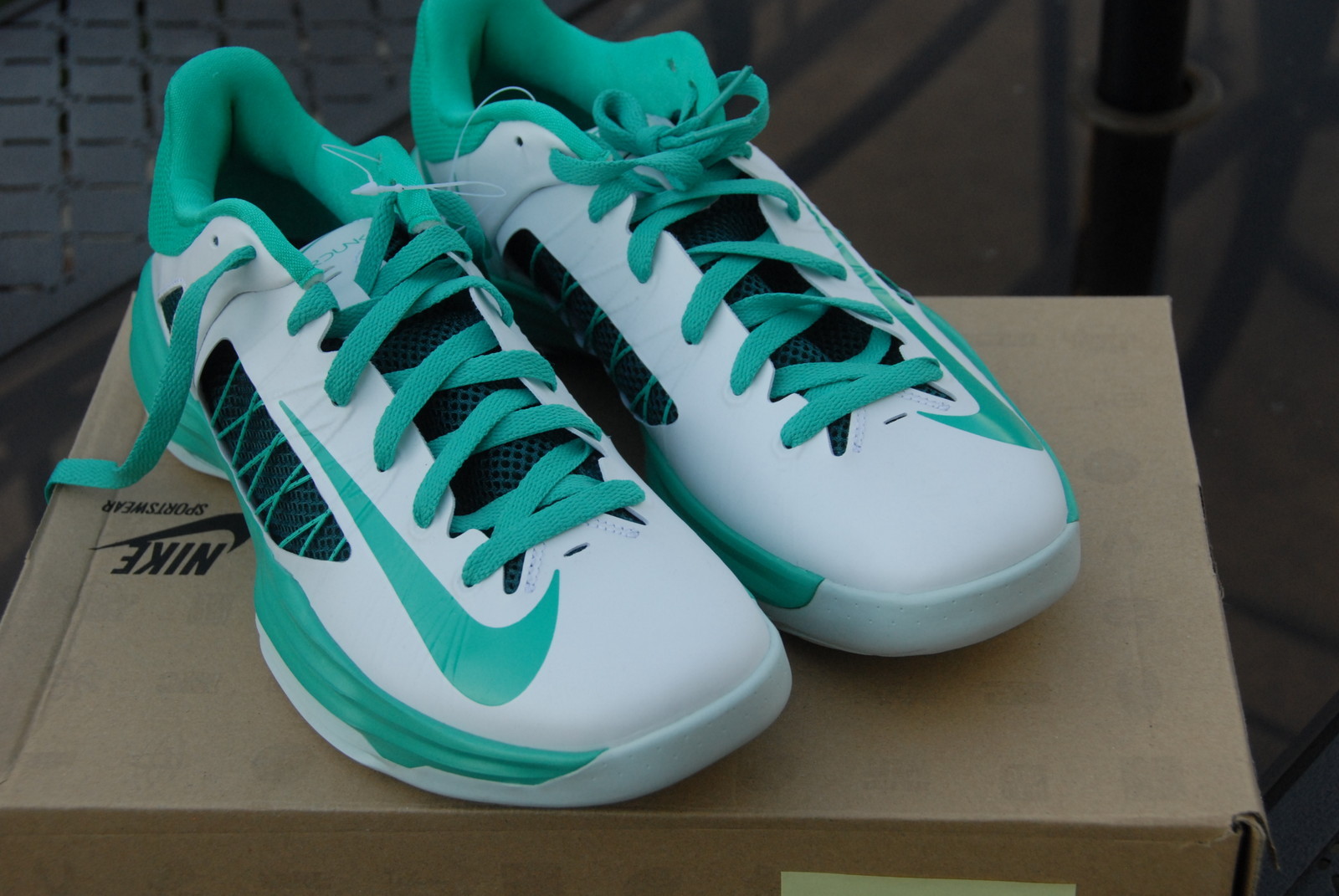 Nike Lunar Hyperdunk Low White Green 04