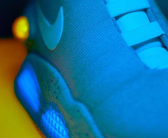 Nike Mag Display Main Source 5