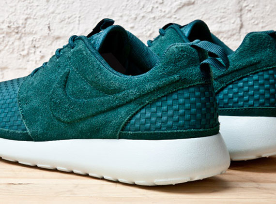 Nike Roshe Run Woven