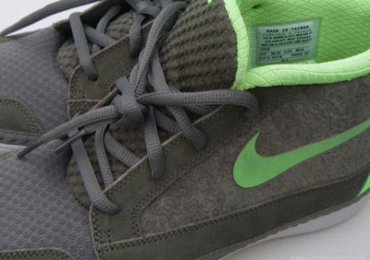 Nike Solarsoft Moccasin Chukka – Medium Olive – Flash Lime