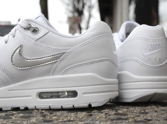 Nike Wmns Air Max 1 Premium White Metallic Silver