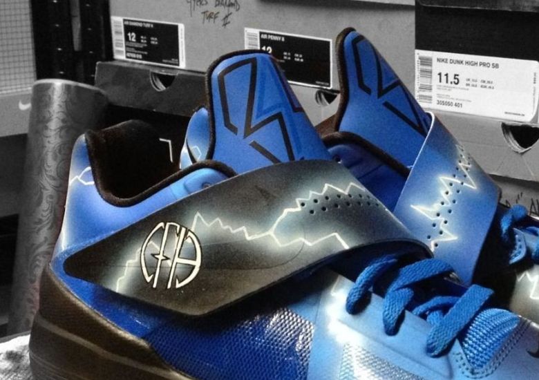 Nike Zoom KD IV “Dimebag Darrell” Customs by Mache