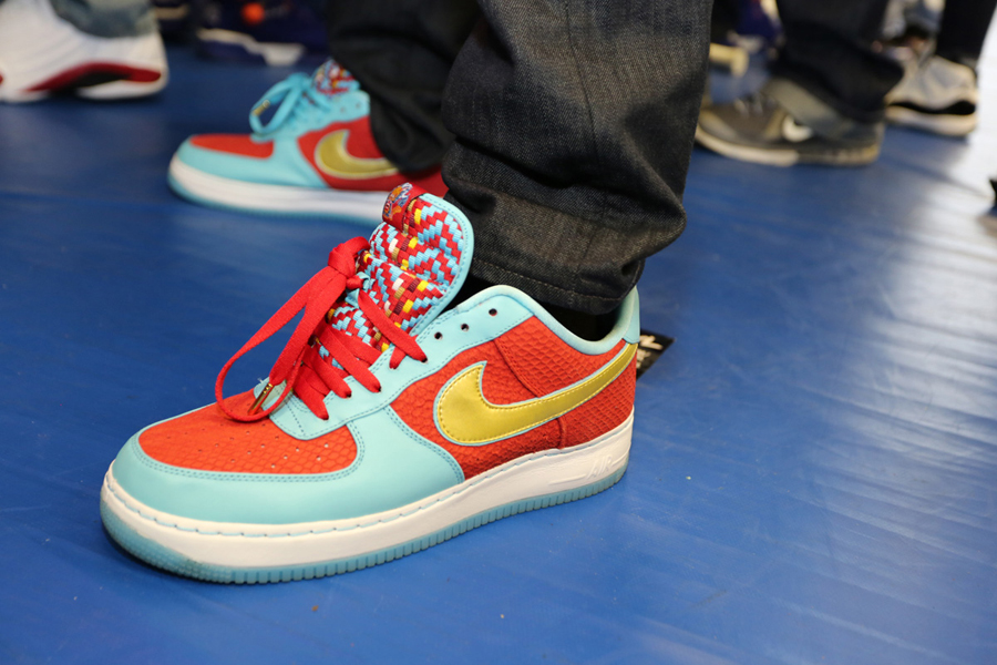 Sneaker Con Charlotte December 2012 Feet Recap 035