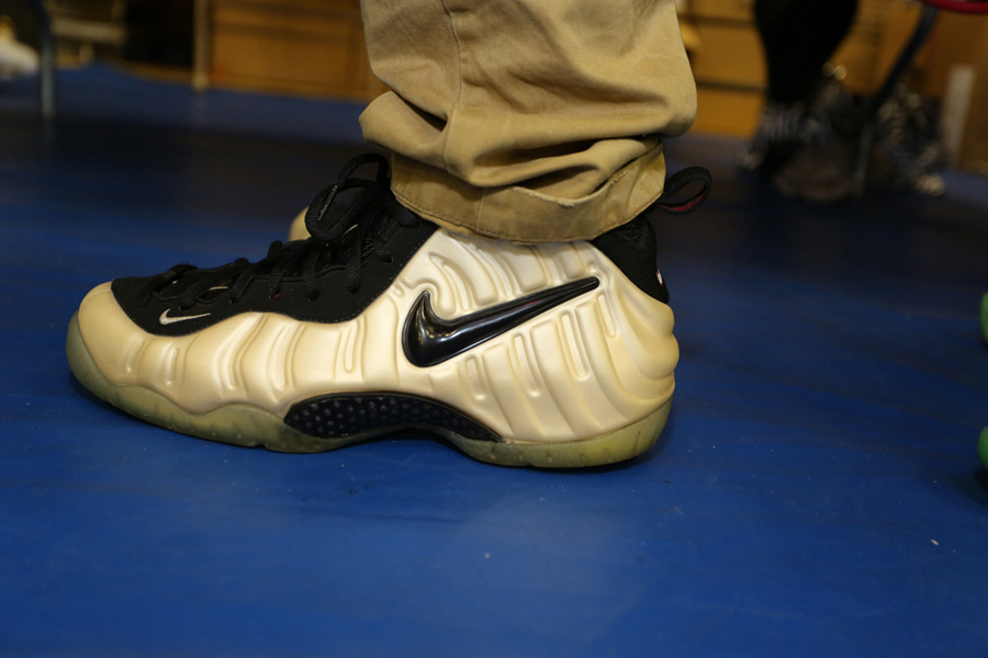 Sneaker Con Charlotte December 2012 Feet Recap 042