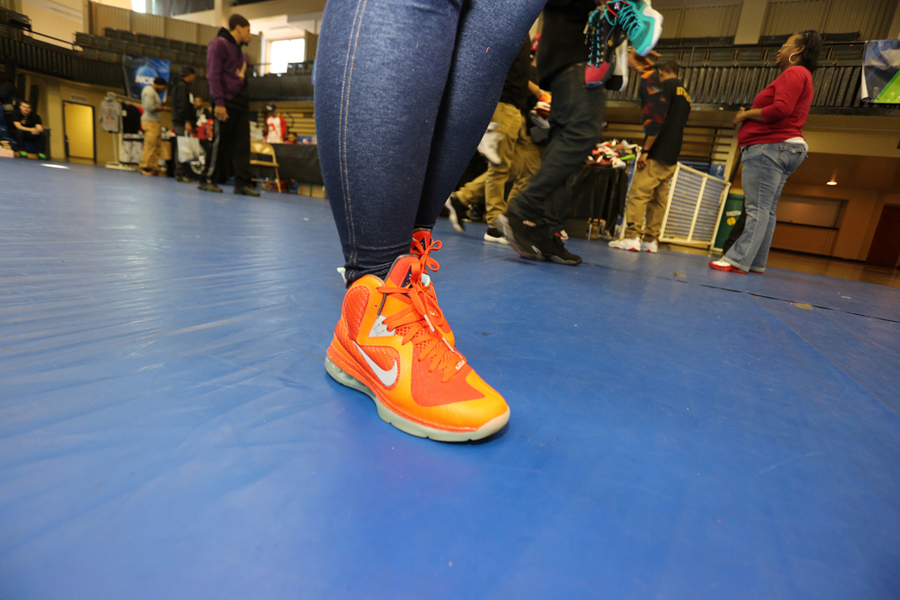 Sneaker Con Charlotte December 2012 Feet Recap 052