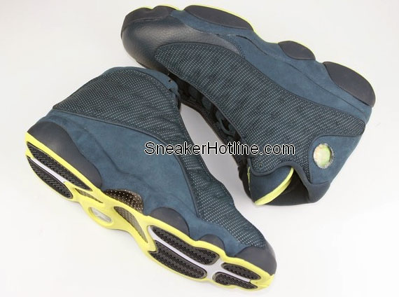 "Squadron Blue" Air Jordan XIII