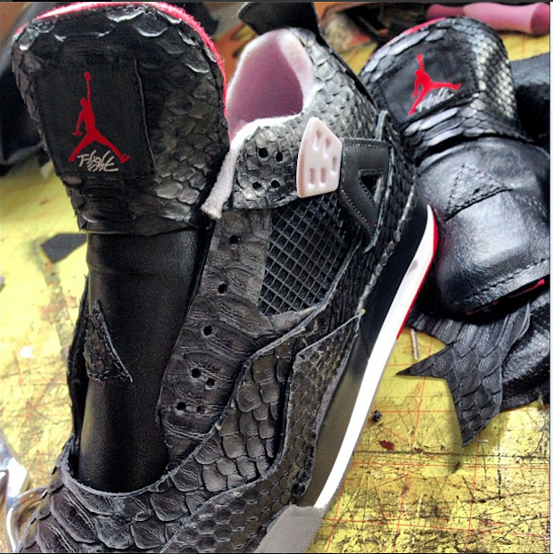 Theshoesurgeon Jordan 4 Python Custom 1