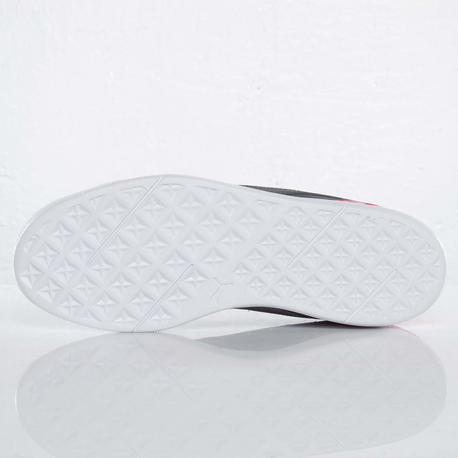Undftd Puma Future Clyde 17