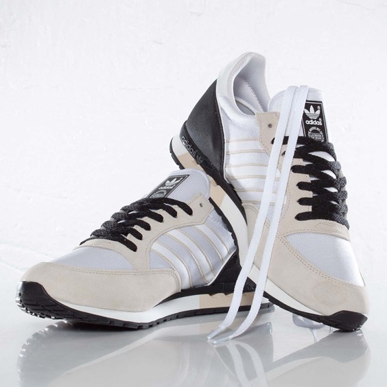 Adidas Originals Phantom White Black 4