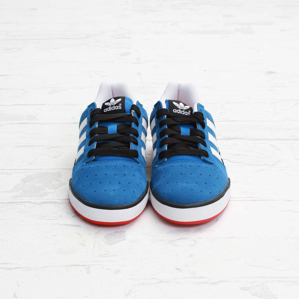 Adidas Skateboarding Pitch 3