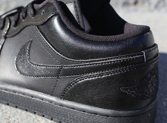 Air Jordan 1 Low Black