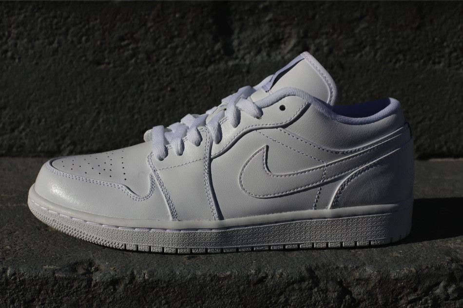 Air Jordan 1 Low White 1