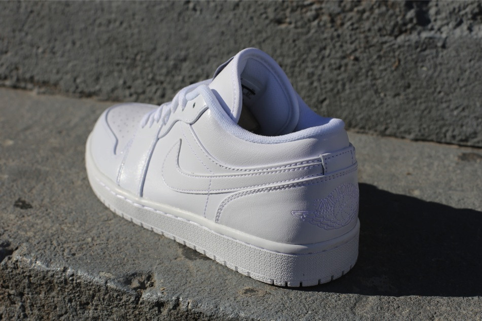 Air Jordan 1 Low White 3