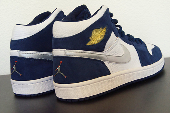 Air Jordan 1 White Navy Jumpman Logo Sample 4