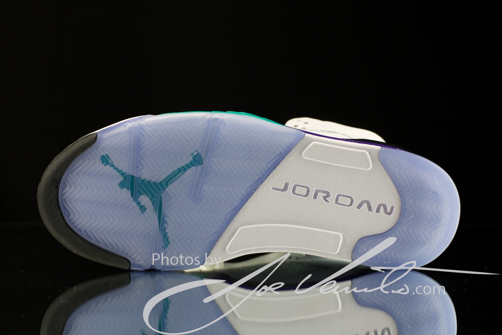 Air Jordan V Grape Detailed Images 9