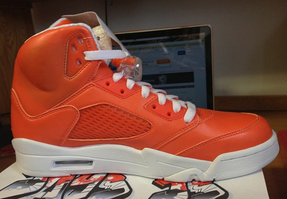 Air Jordan V Rainbow Pack Orange 3