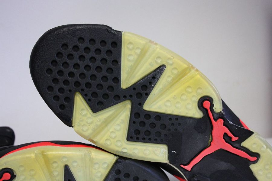 Air Jordan Vi Black Infrared Og 01