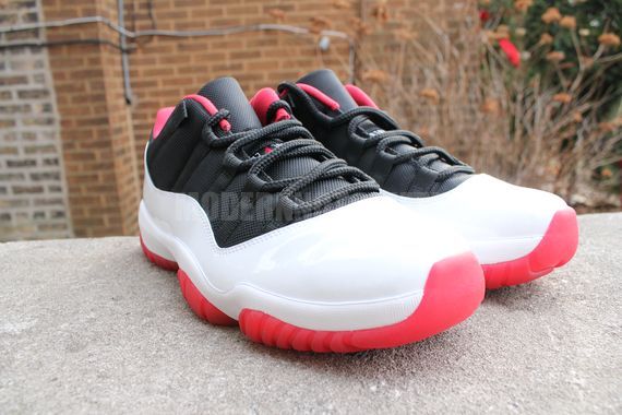 Air Jordan Xi Low White Black Varsity Red 02