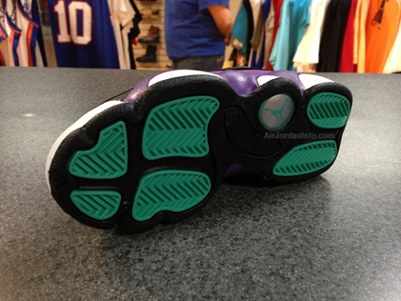 Air Jordan Xiii Gs Black Atomic Teal Ultraviolet 01