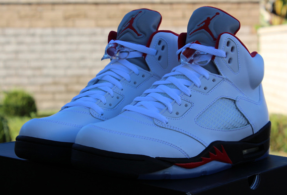 Jordan V Wht Red Blk Release 1