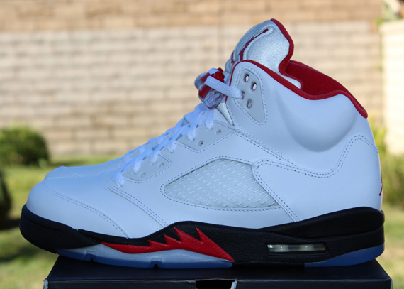 Jordan V Wht Red Blk Release 3