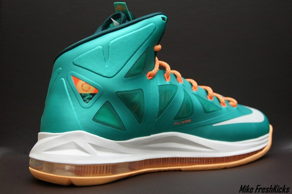 Lebron X Setting Dolphins 2