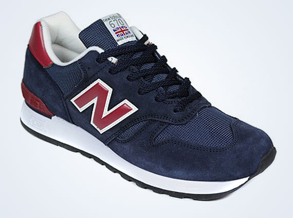 New Balance 670 - Navy - Red - White