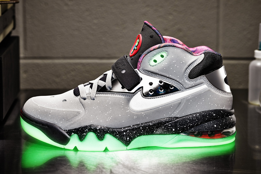 Nike Air Force Max Raygun