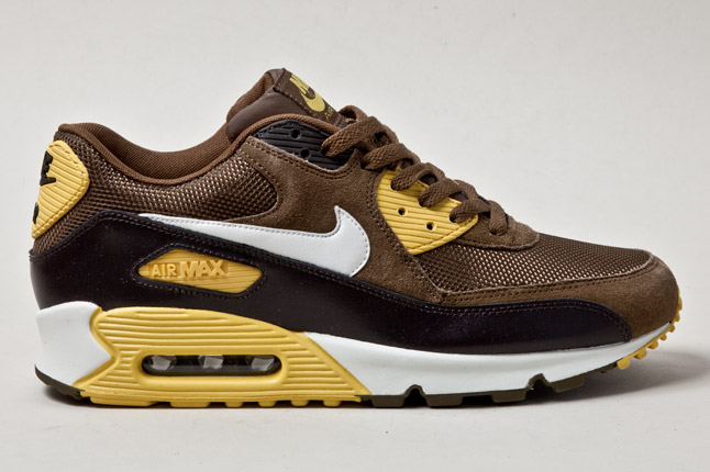 Nike Air Max 90 Essential Dark Khaki Vivid Sulfur 1