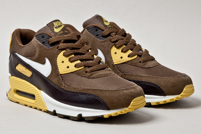 Nike Air Max 90 Essential Dark Khaki Vivid Sulfur 2