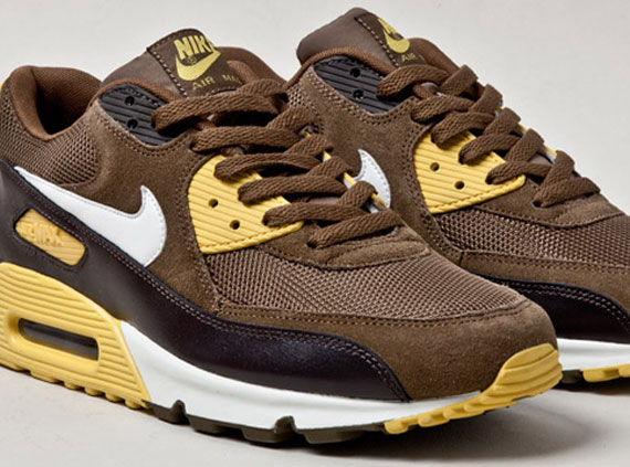 Nike Air Max 90 Essential – Dark Khaki – Vivid Sulfur