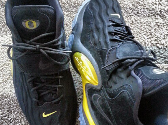 Nike Air Zoom Jet Turf '97 - Oregon Ducks PE